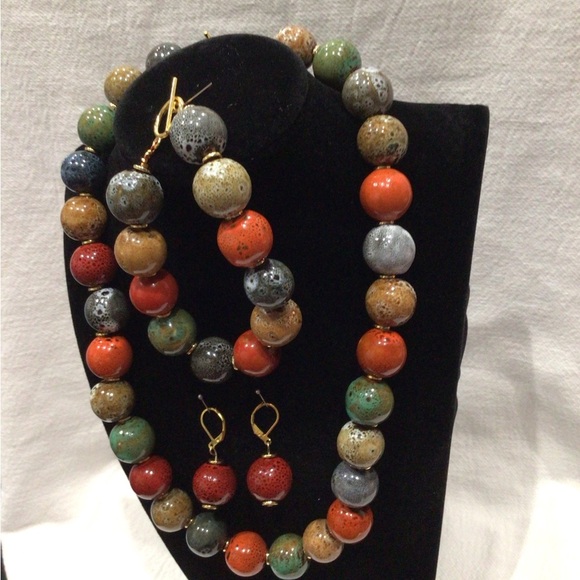 Tribal Earth Toned Colorful Beaded Necklace, Bracelet, and Earring Set - Picture 10 of 14